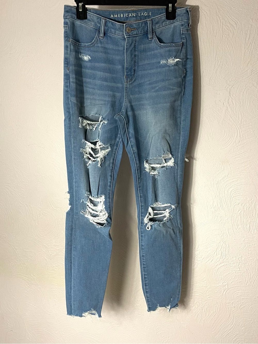 American Eagle Outfitters Light Blue Distressed Hi-Rise Jeggings